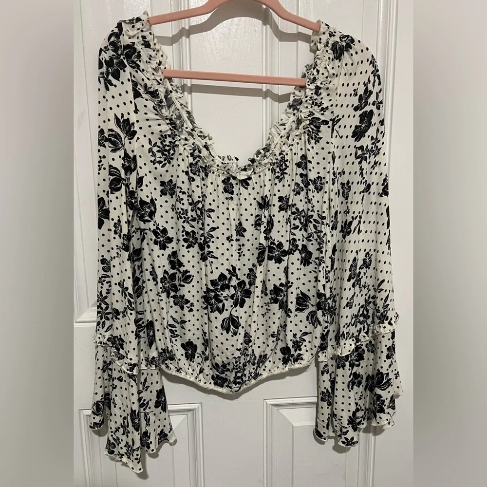 Intimately Free People Cream & Black Floral Boho Peasant Blouse Size Small/Med - Picture 5 of 14